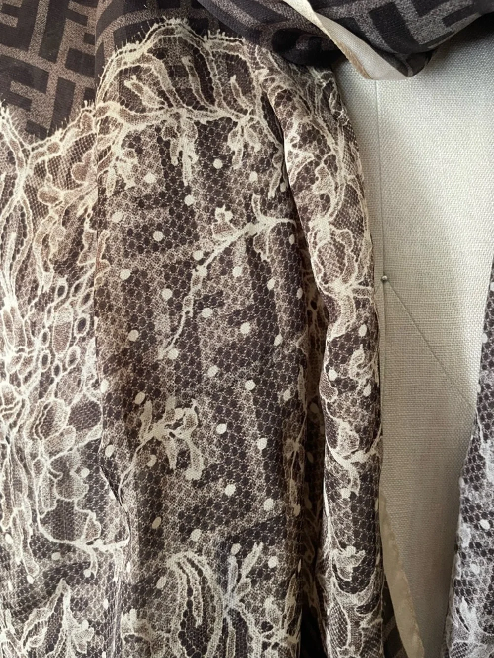 Designer Brown Patterned Silk Scarf 24” wide 70” long - Picture 5 of 7